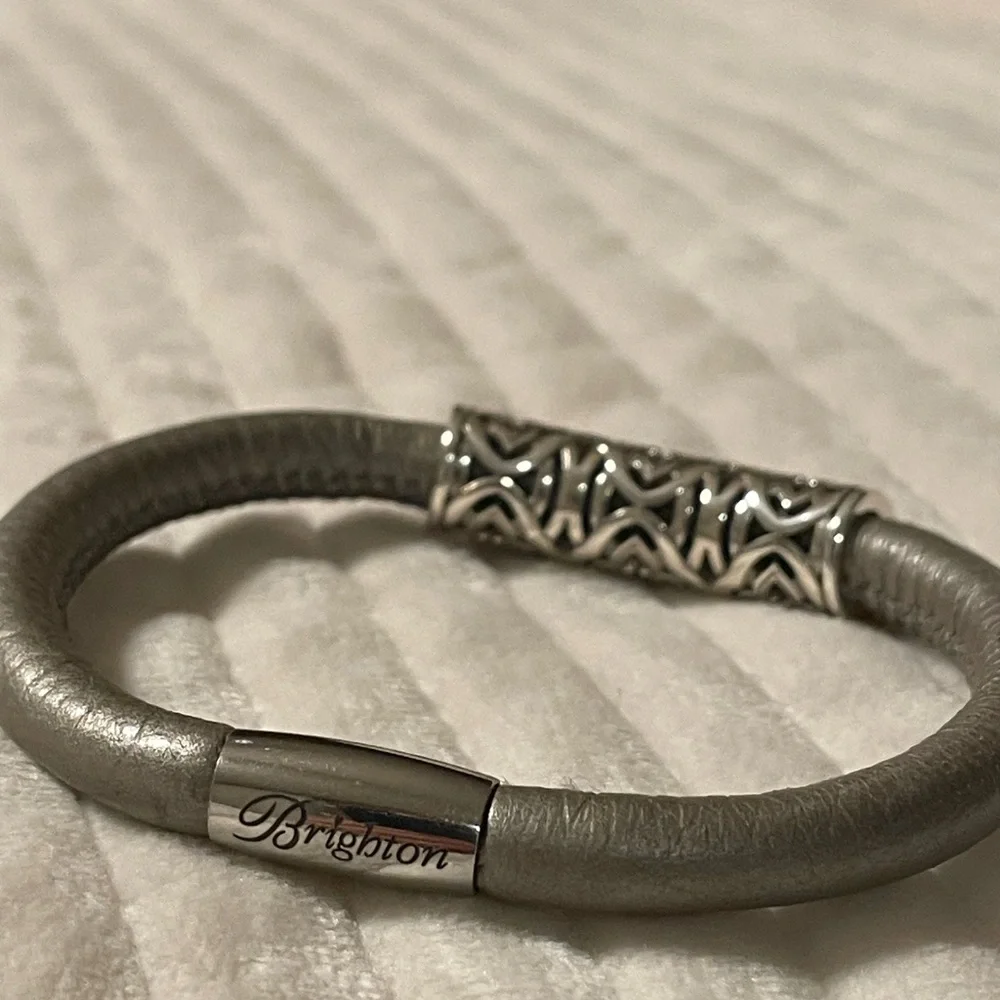 Brighton Taupe Leather Bracelet with Toledo long Bead - Picture 3 of 6